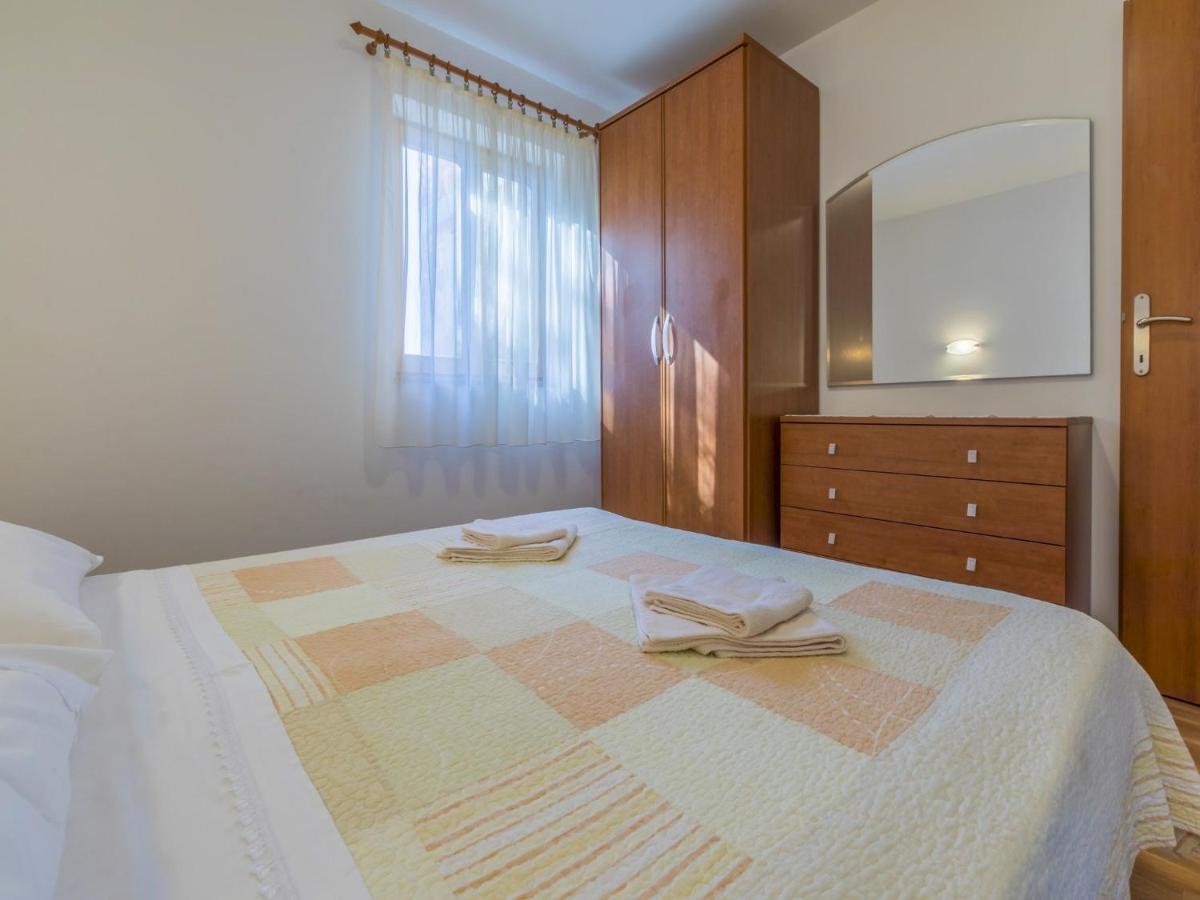 Apartments Dino ซริกเวนิซา ภายนอก รูปภาพ